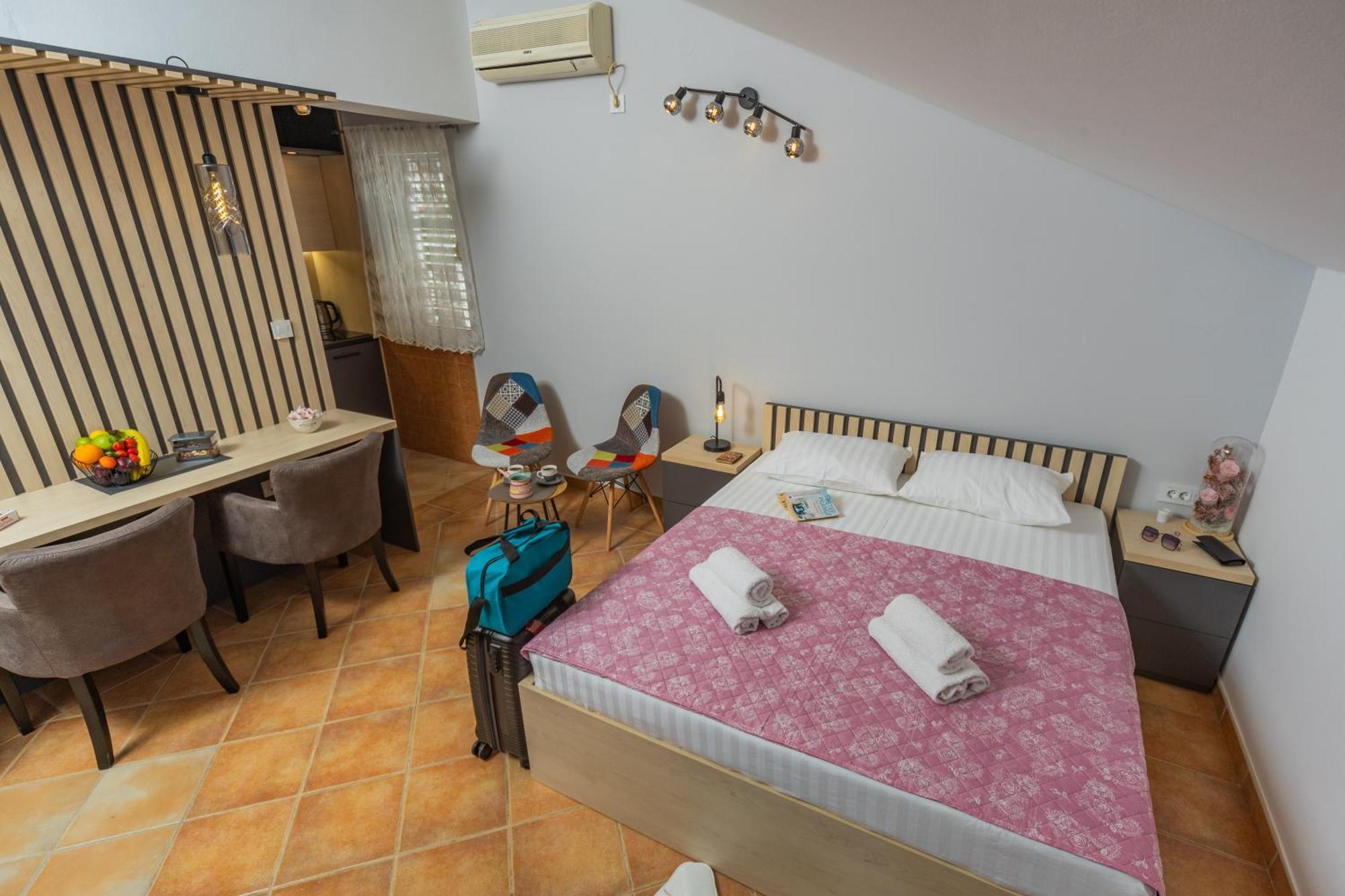 Adzic Apartments บุดวา ภายนอก รูปภาพ