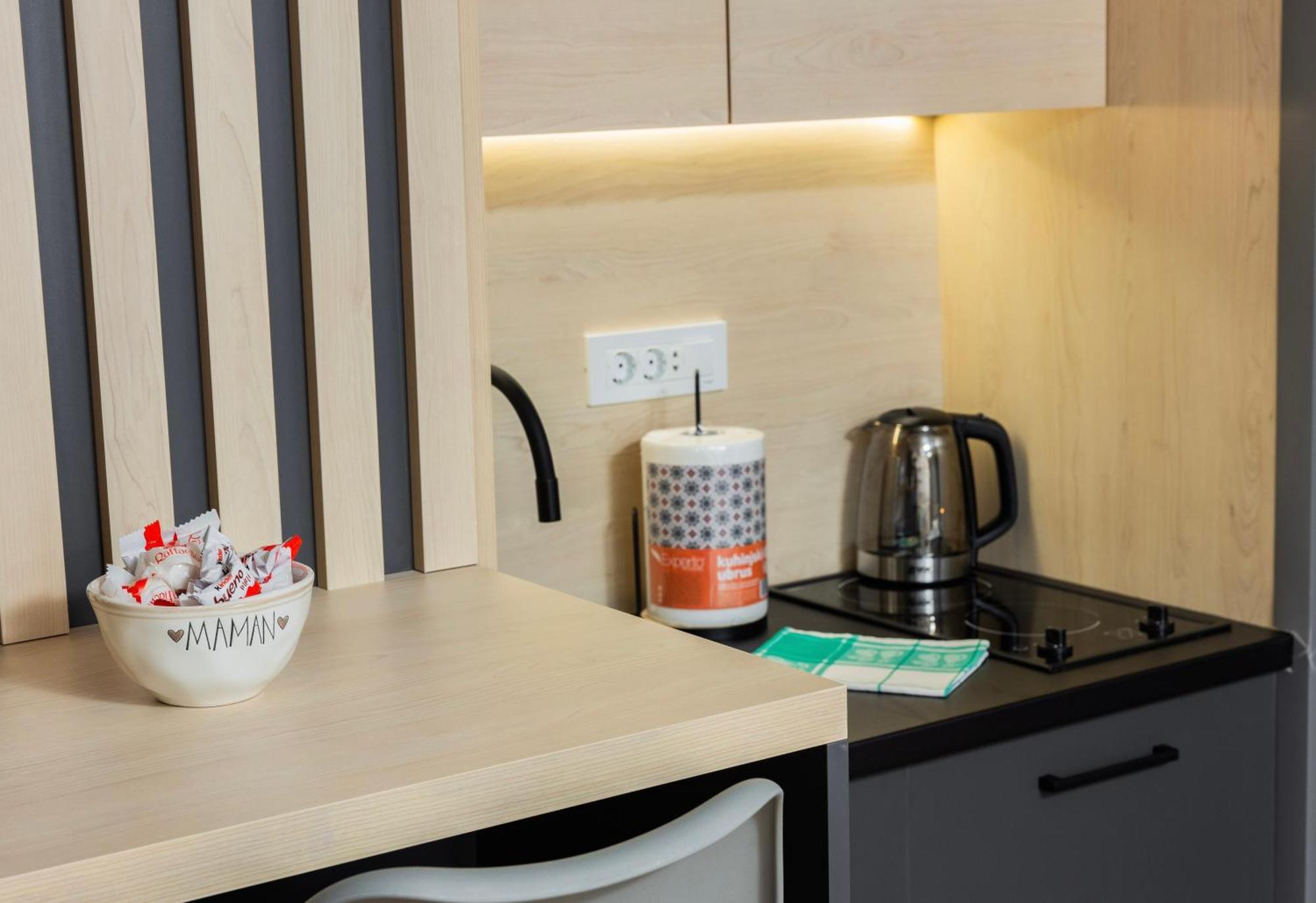 Adzic Apartments บุดวา ภายนอก รูปภาพ