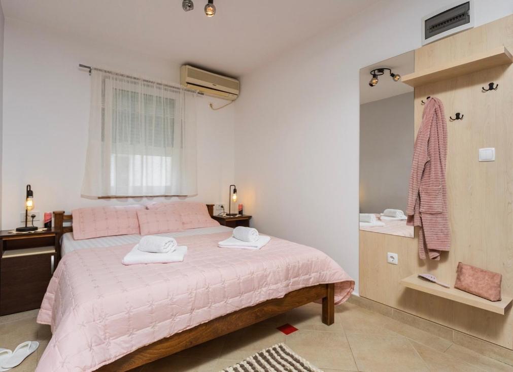Adzic Apartments บุดวา ภายนอก รูปภาพ