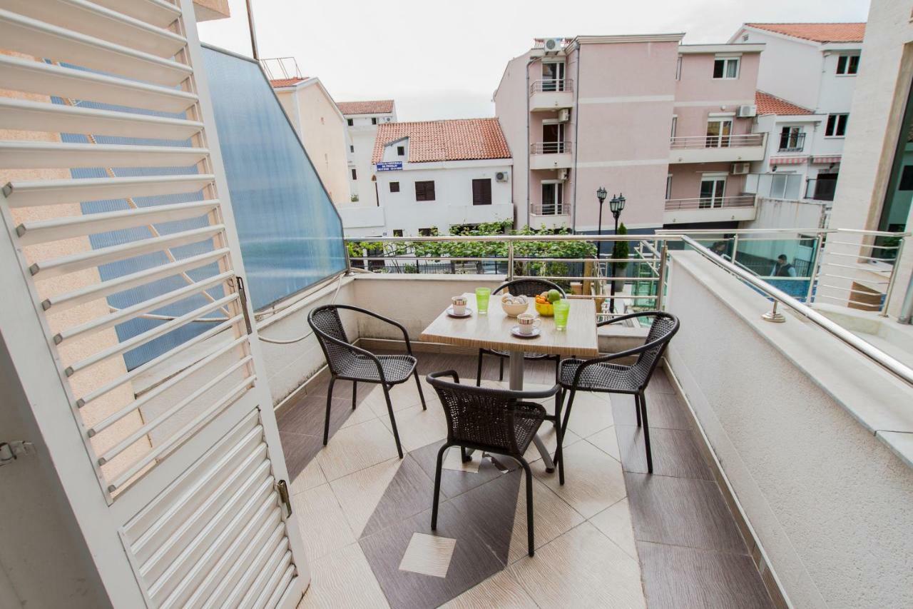 Adzic Apartments บุดวา ภายนอก รูปภาพ